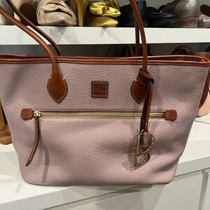 Dooney & Bourke Lilac/Pink Pebble Grain Tote Bag